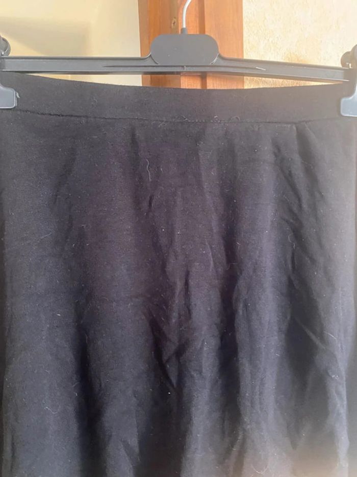 Petite jupe noir - photo numéro 3