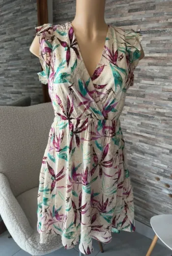 Robe d’été rose turquoise et beige