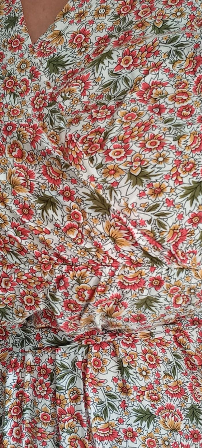 Robe d'été fleurie - photo numéro 2