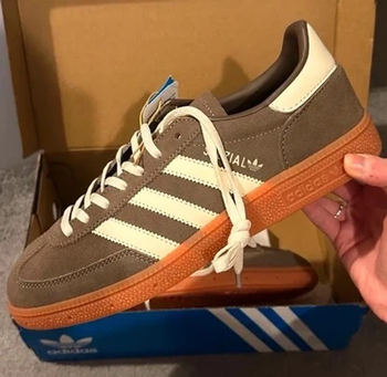 Baskets Adidas spezial  taille 36