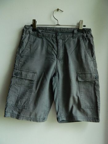 Bermuda multipoches T 10 ans "Kiabi"