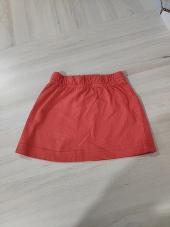 Jupe rouge 2 ans