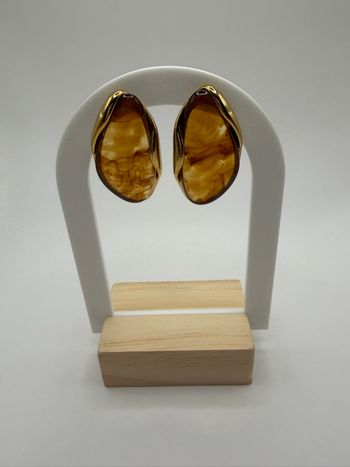 Boucle d’oreille en résine - marron