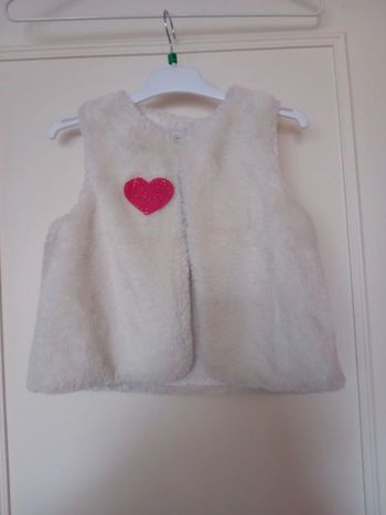 Veste fourrée sans manche  - Taille 6 Ans  - Marque Bout'chou