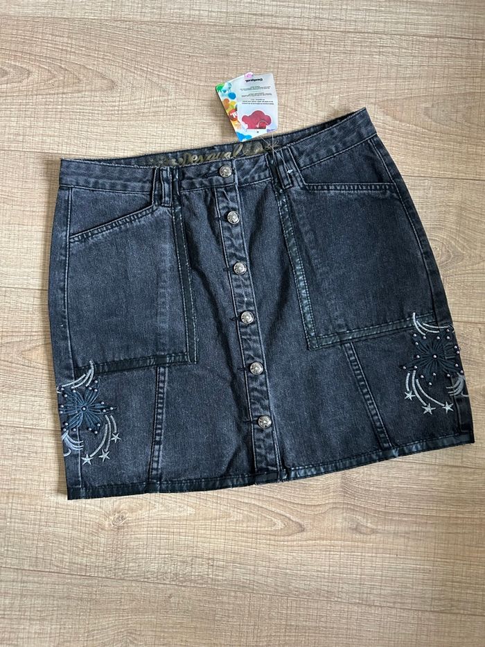 Jupe noire neuve en jean Desigual taille 34 (taille très grand) - photo numéro 7