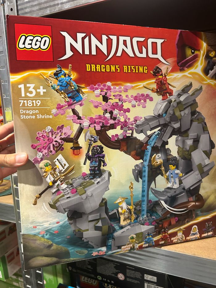 71819 Lego Ninjago Le Sanctuaire de la Roche du Dragon