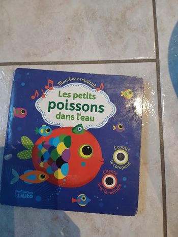 Livre Les petits poissons dans l'eau 