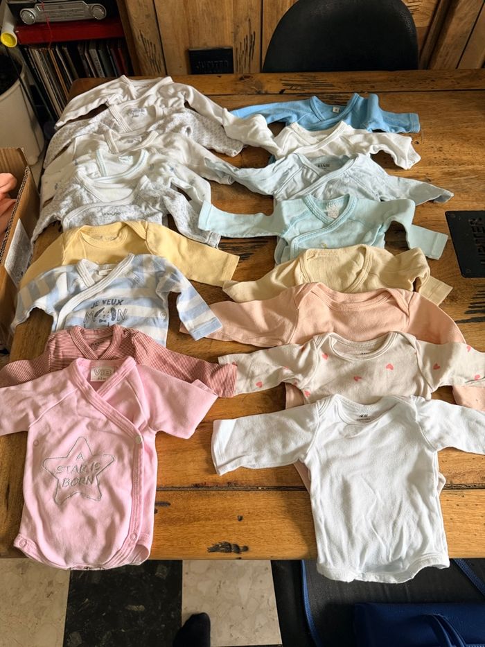 Lot vêtements bébé fille 1 mois - photo numéro 3