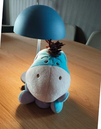 Peluche/marionnette Bourriquet - Disney Winnie l'ourson. Hauteur 20 cm