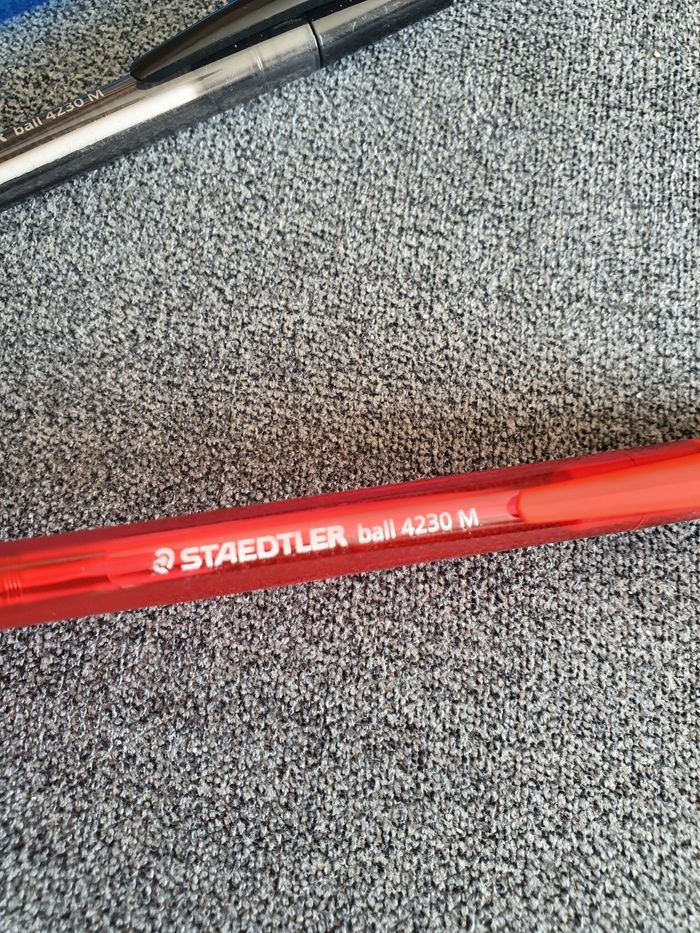 Lot de stylos - photo numéro 2
