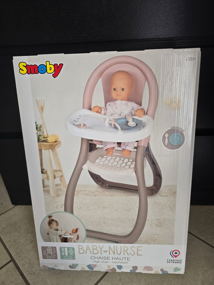 chaise haute pour poupon Baby nurse Smoby