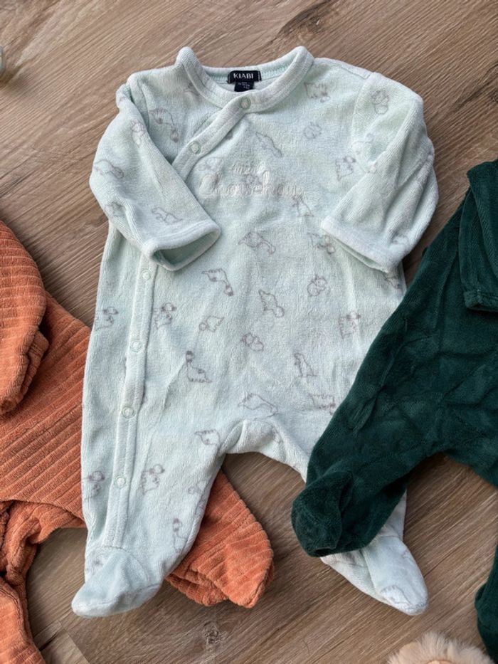 Lot pyjamas 1 mois - photo numéro 3