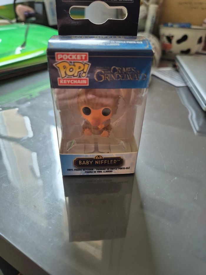Pop pocket