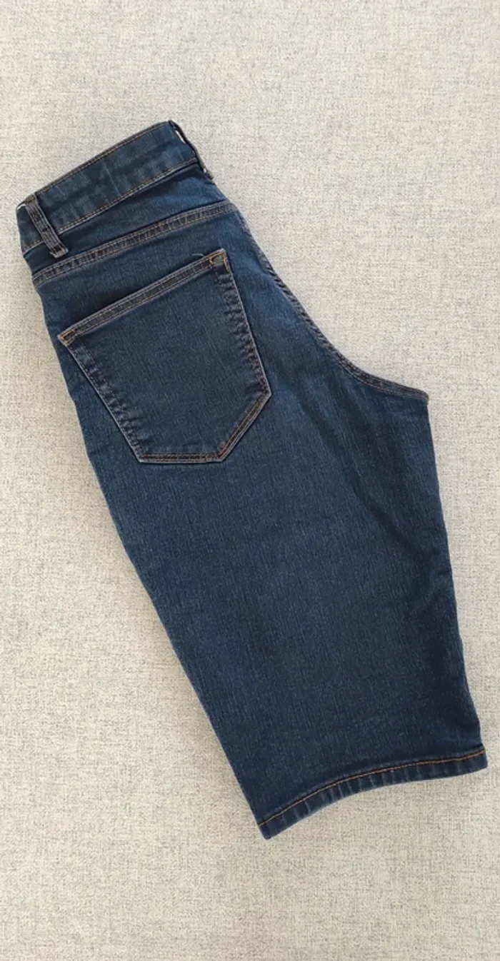 Kiabi bermuda taille XS ou 34 très bon état - photo numéro 2
