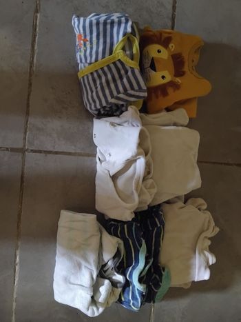 Lot de 9  pyjamas 3 mois