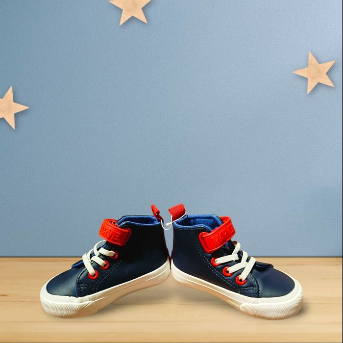 Basket Marvel taille 22 - photo numéro 4