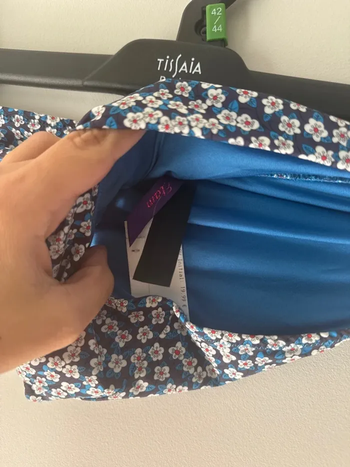 👙🌻bikini bleu à fleur - Etam - Taille 38 - neuf avec étiquette - photo numéro 3