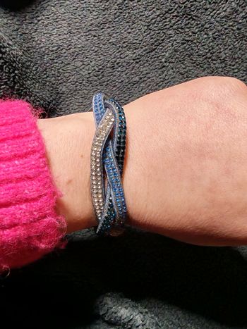 Bracelet strass en suédine bleu