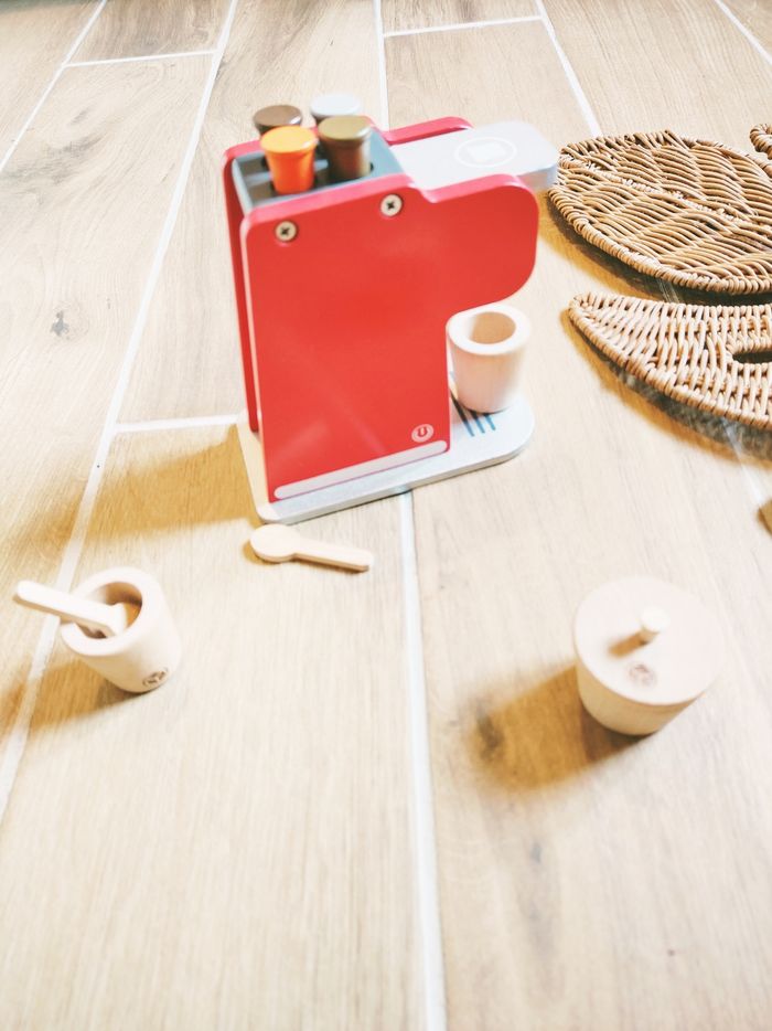 🍵Dinette cafetière expresso et accessoires en bois marque Oxybul - photo numéro 3