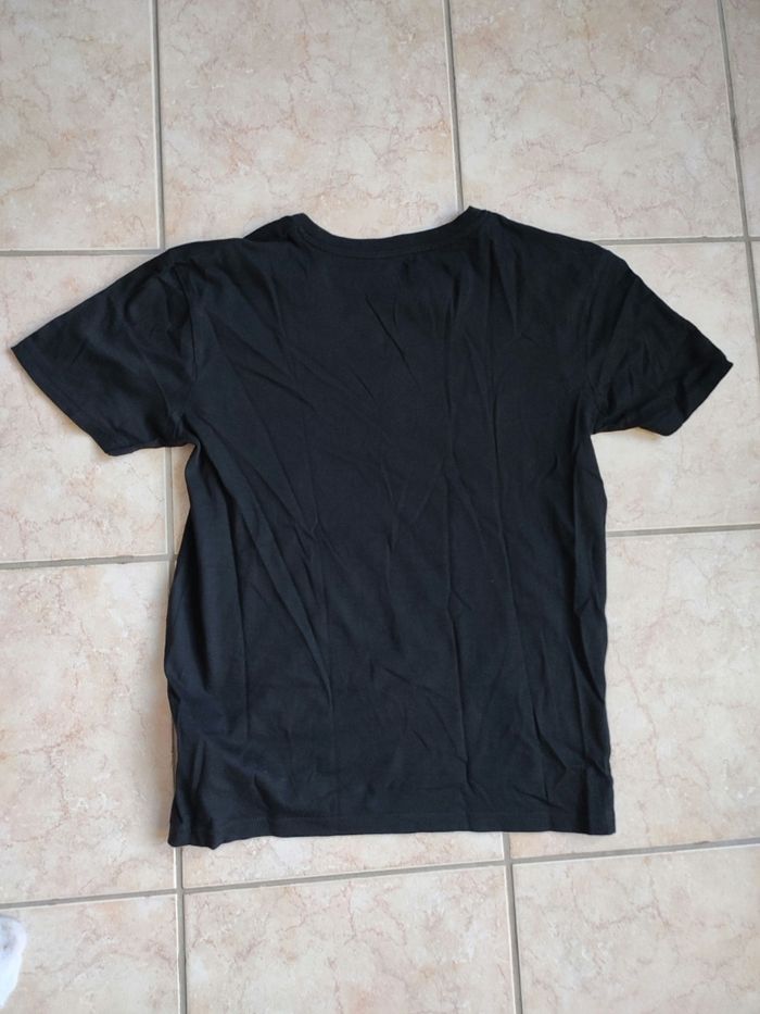 T-shirt neuf 14 ans - photo numéro 3