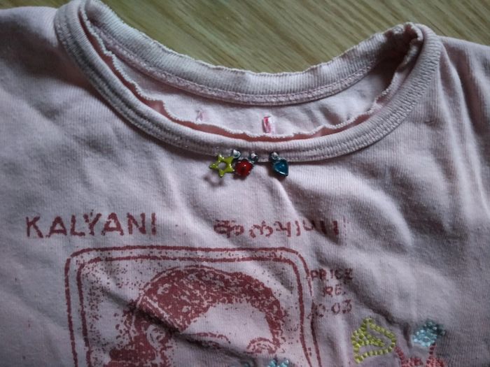 T shirt rose.
Filles. Taille 4 ans - photo numéro 4