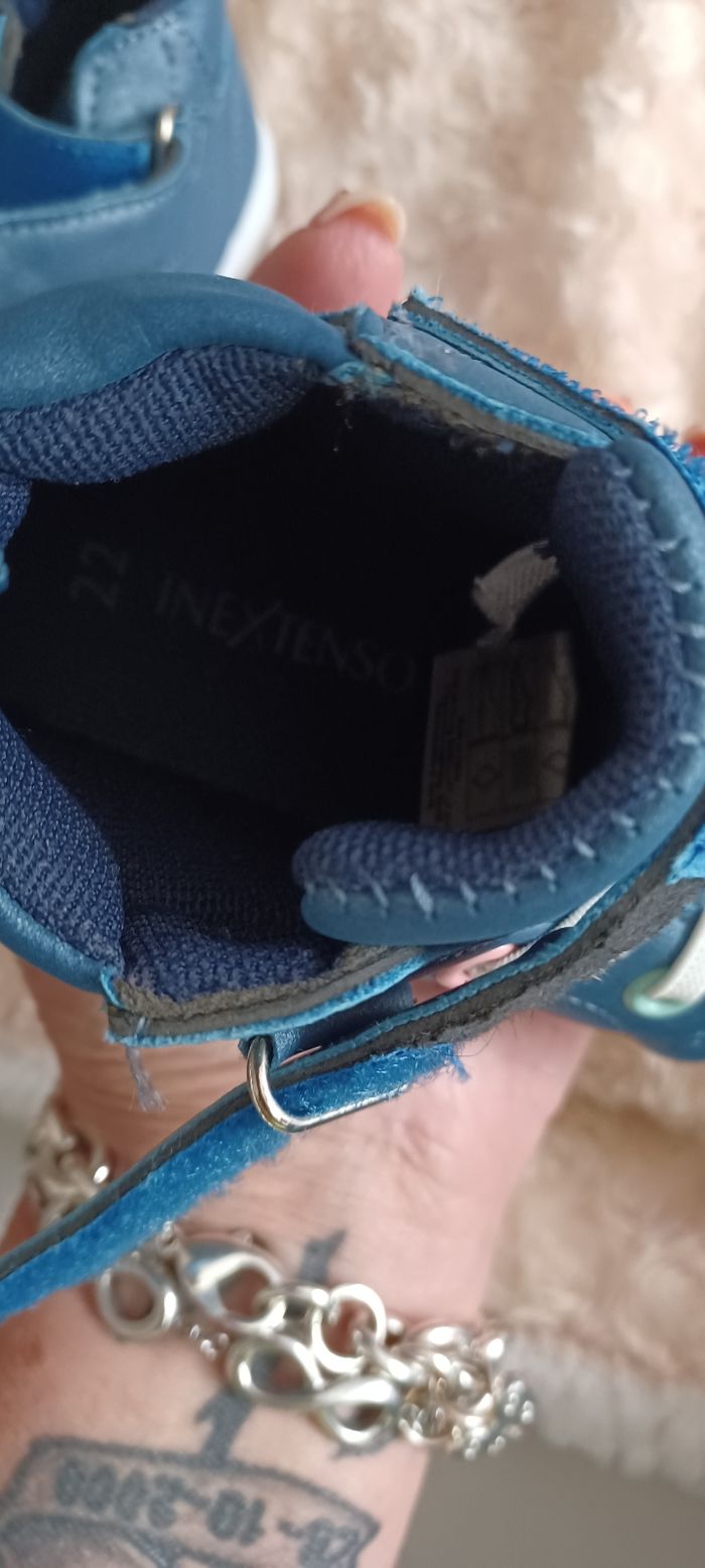 Très jolie paires de baskets fille Pointure 22 - photo numéro 6