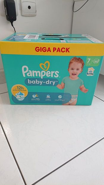 93 couches taille 7 pampers