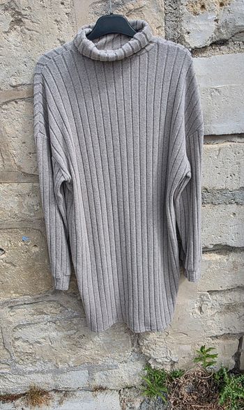 Robe pull col roulé