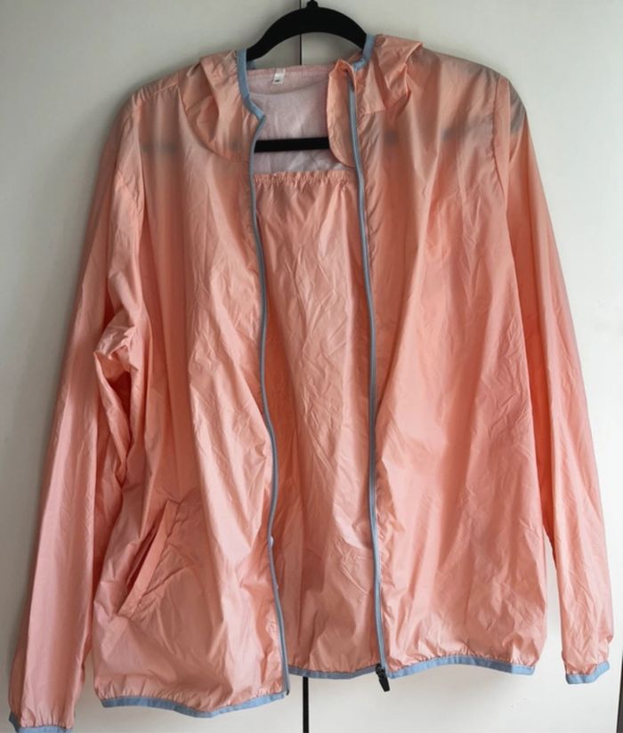 Imperméable rose - photo numéro 2