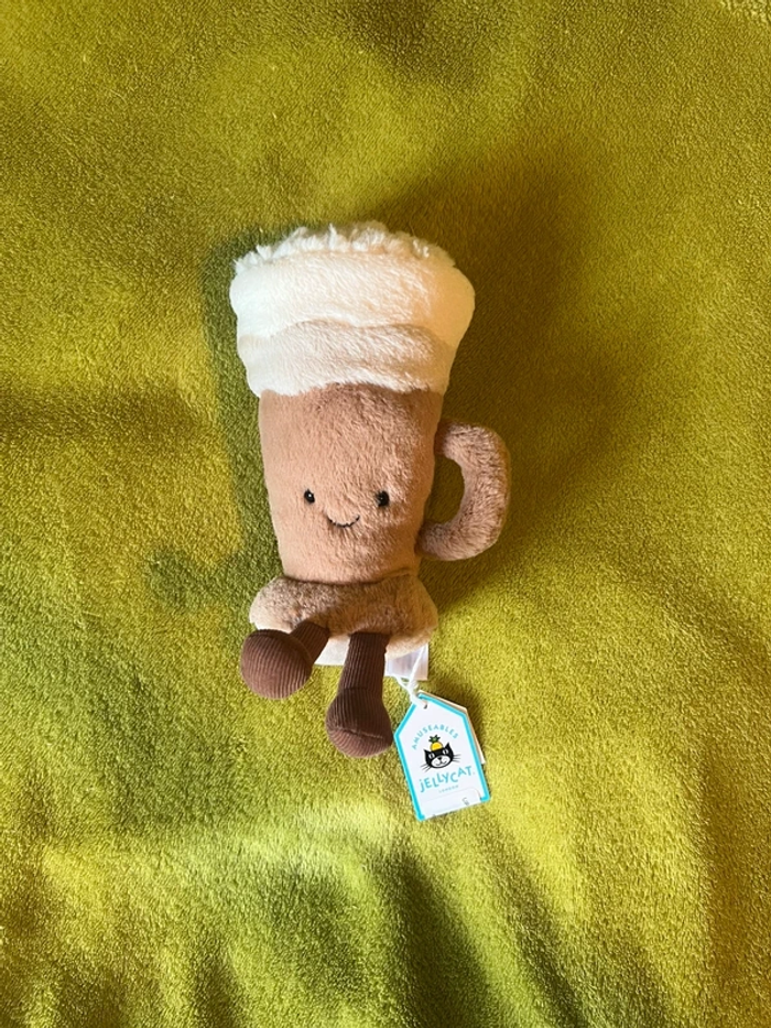 Amuseables Jellycat Latte
