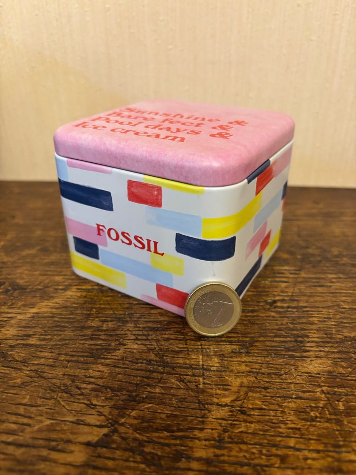 Boîte Fossil rose (vide) - photo numéro 8