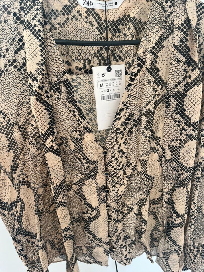 Chemise motif serpent Zara neuve 🥰 - photo numéro 4