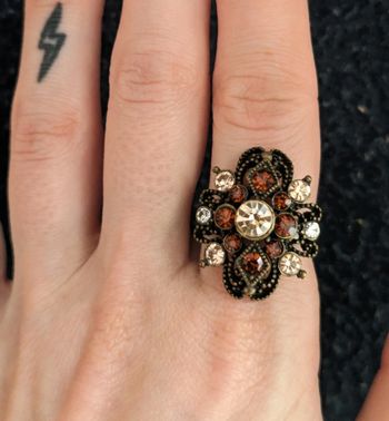 Bague marron a strass