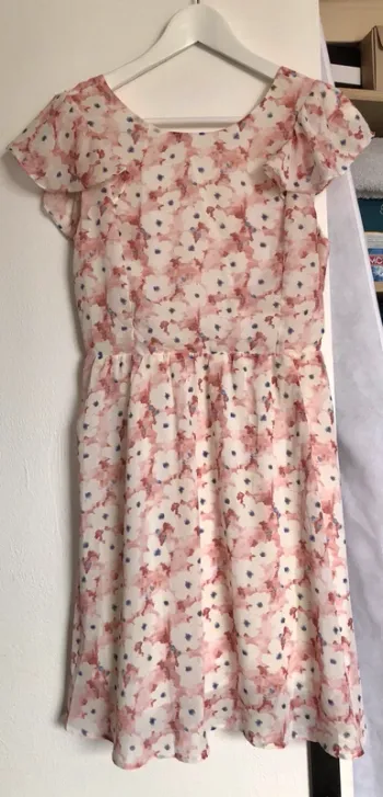 Robe dos nu taille S neuve