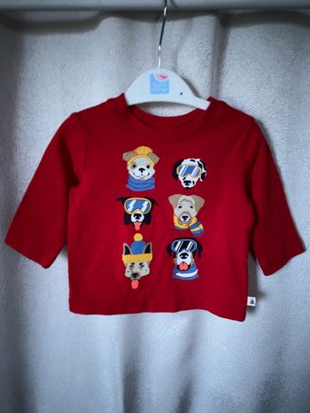 T-shirt ml rouge imprimé chiens 3/6 mois Gap état neuf