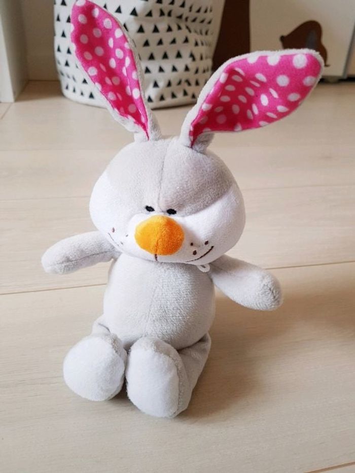 Peluche doudou lapin