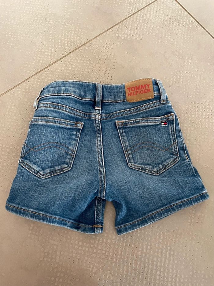 Short En Jean Tommy Hilfiger 5 Ans - photo numéro 2