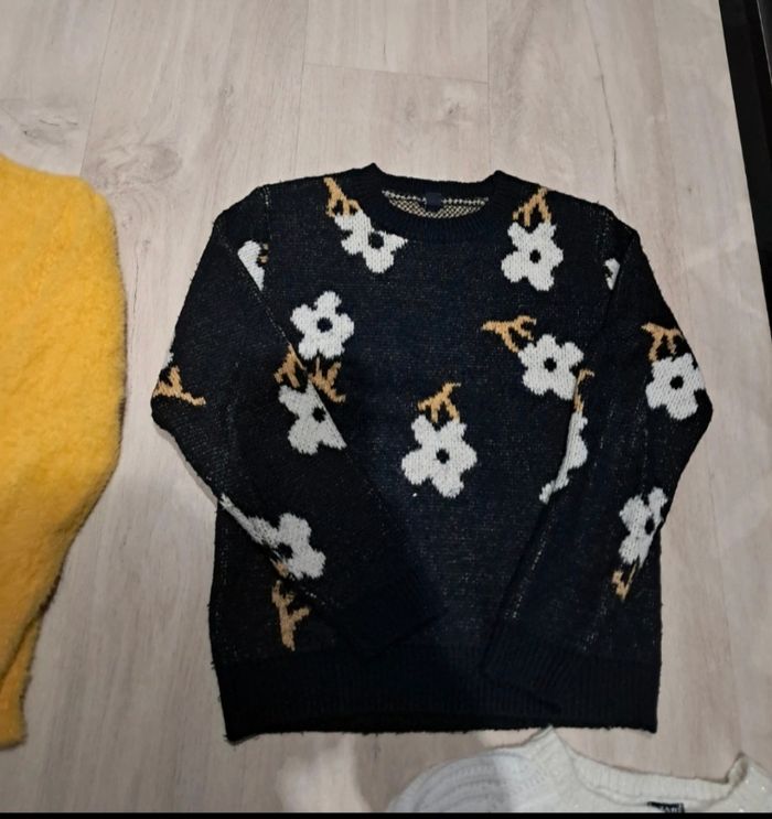 Lot de pulls et sweats 8ans fille neufs - photo numéro 6