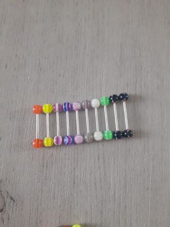 Lot piercings langues