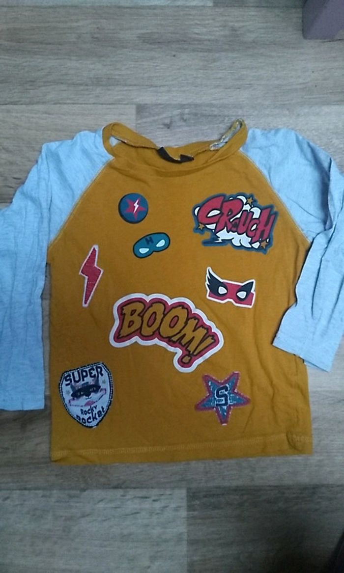 Très joli pull léger