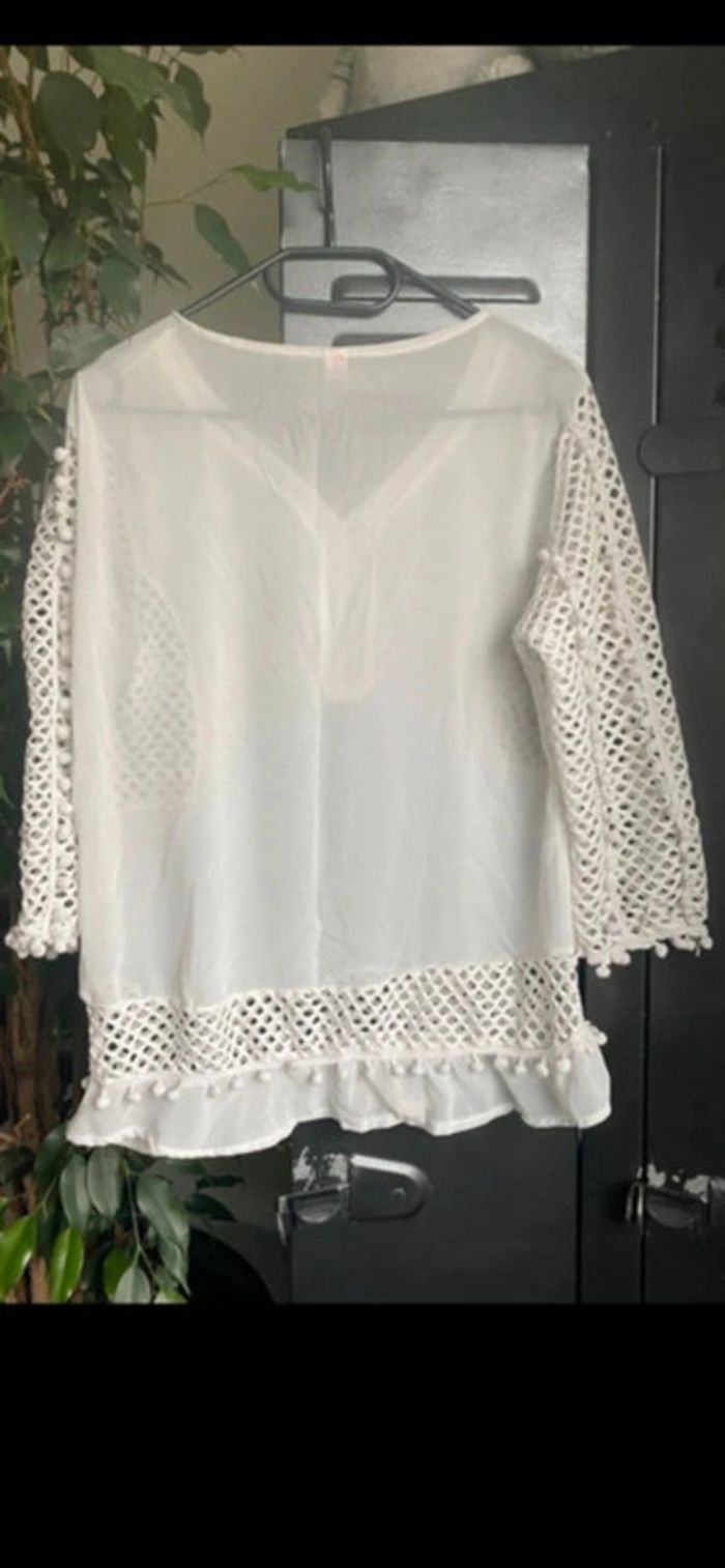 Chemisier blanc ajouré, taille XL - photo numéro 2