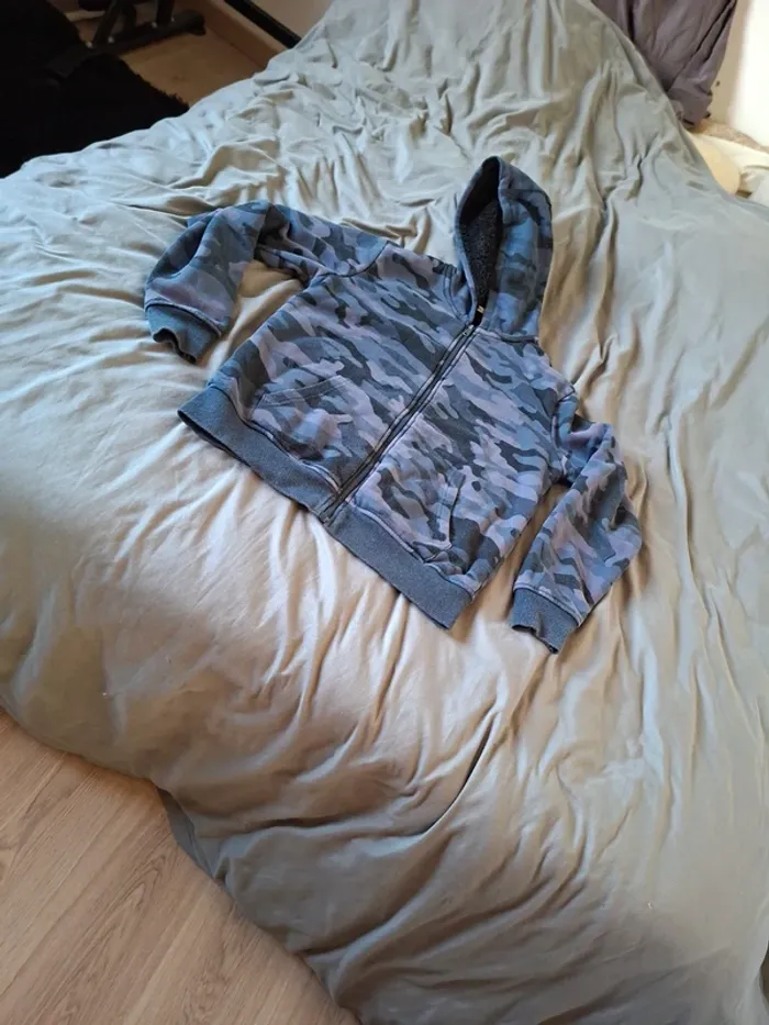 Veste à capuche fourrée 14 ans