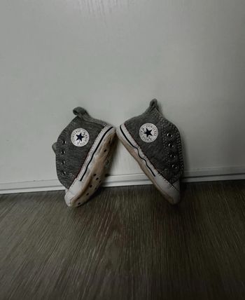 Baskets chaussons Converse pointure 18
