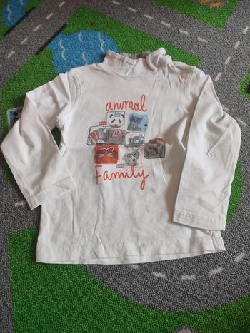 t-shirt blanc col roulé animaux