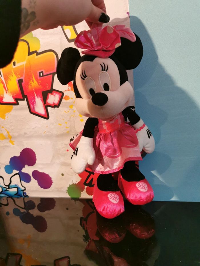 Peluche doudou minnie - photo numéro 3