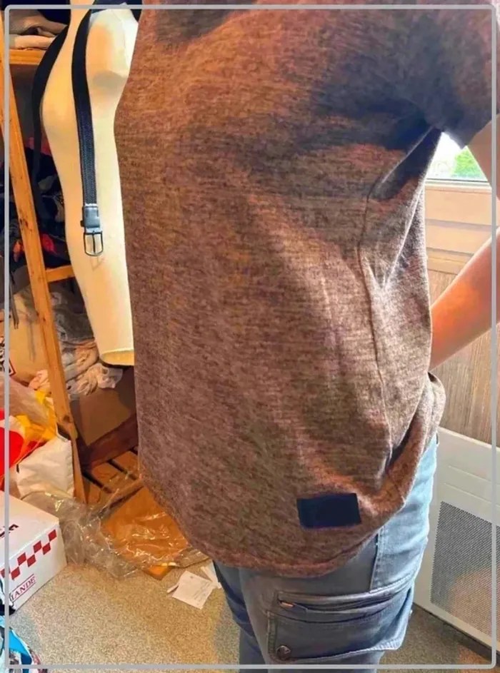T  shirt  taille 38 marque  ilannfive - photo numéro 2