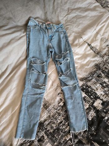 Jean à trous Jennyfer
