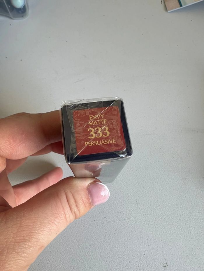 Rouge à lèvre Estee lauder - photo numéro 2