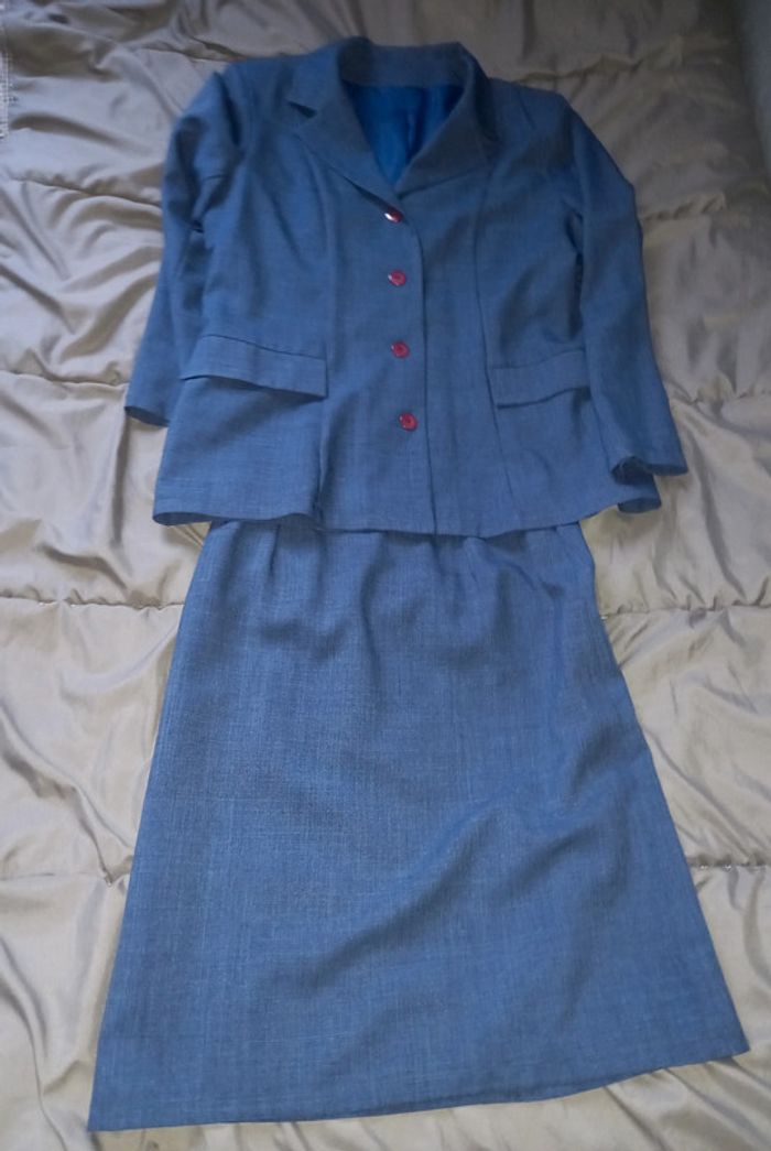 Tailleur veste + Jupe