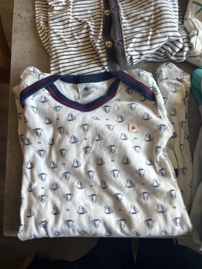 Lot pyjama été 3 mois - photo numéro 2